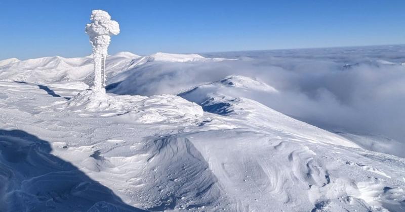 На високогір'ях Карпат панують морози, сьогодні вранці було зафіксовано температури до -12°С.