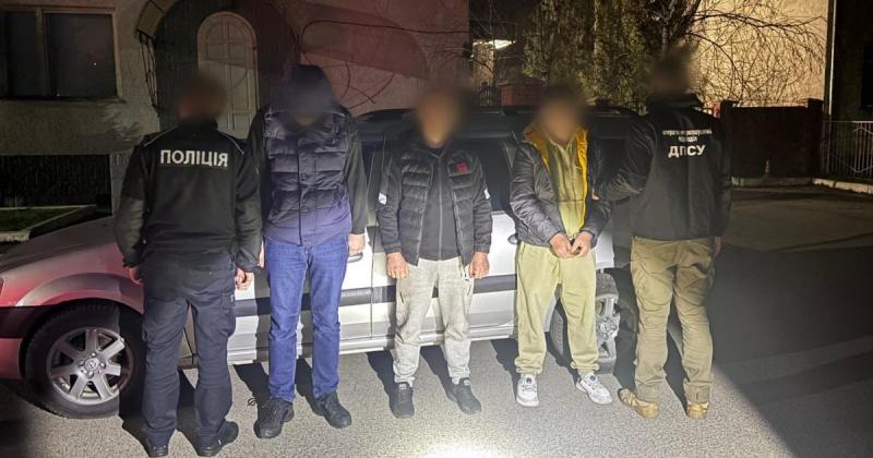 Від $9 до $11 тисяч: на Закарпатті виявлено та закрито три канали нелегальної переправки чоловіків за межі країни (ФОТО)