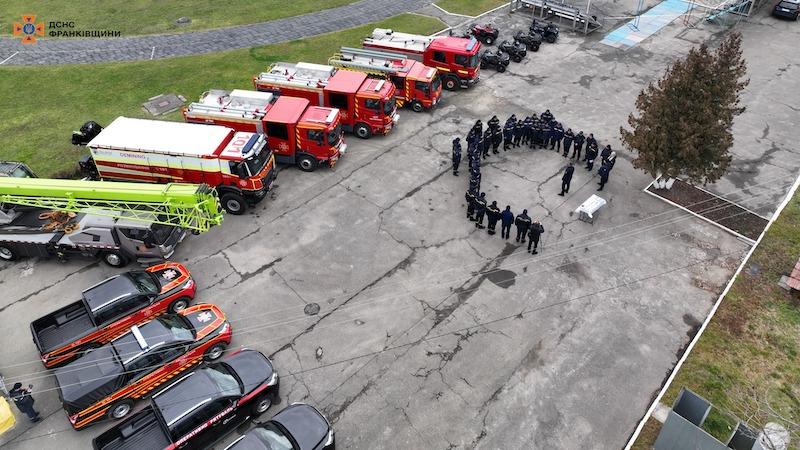 Рятувальники Прикарпаття отримали новітнє обладнання від Державної служби України з надзвичайних ситуацій (ФОТО)