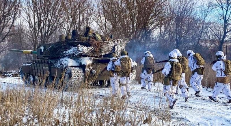 Штурмів з прямим нападом не планується: військовий пояснив, якими шляхами Росія намагається захопити Покровськ.