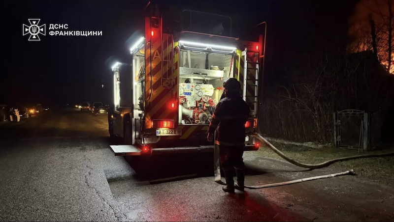 Протягом доби на Прикарпатті сталося вісім пожеж. Найзначніші з них виникли в Рожнятівській та Тисменицькій громадах.