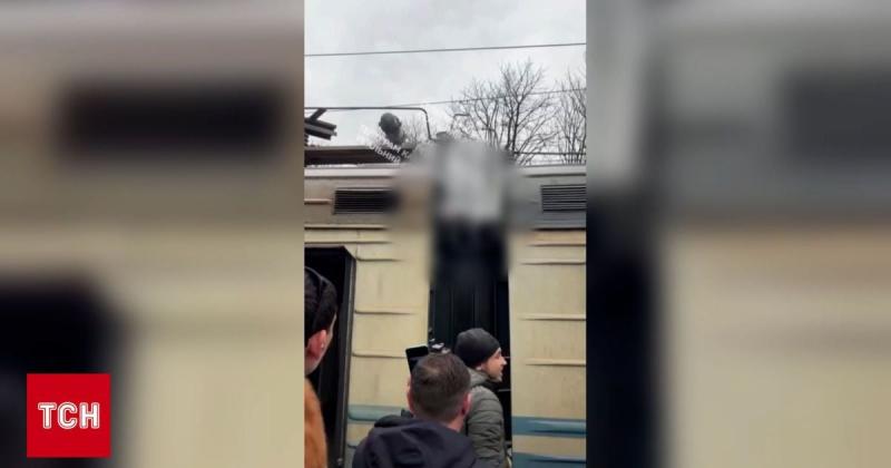 Пожежа в Києві: трагедія з підлітком, яка вразила всю Україну.