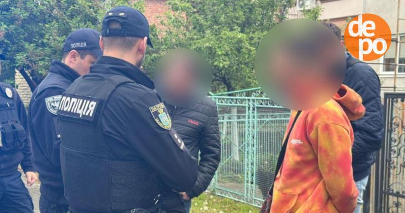Два мешканці Прикарпаття з молотком та бензопилою здійснили напад на чоловіка - новини з регіону.