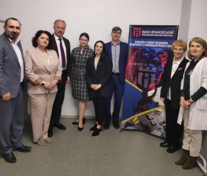 У Франківському медичному університеті був заснований центр судової медицини.