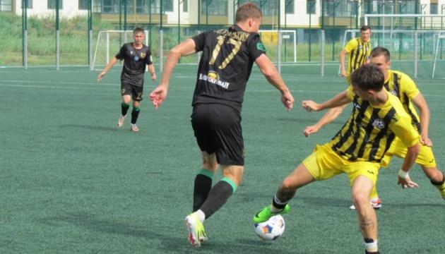 Розпочинається чемпіонат України з футболу в другому дивізіоні.
