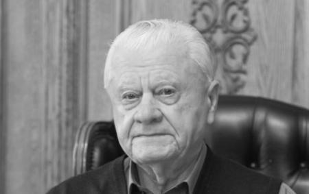 Пішов із життя колишній народний депутат і відомий аграрій Леонід Яковишин.