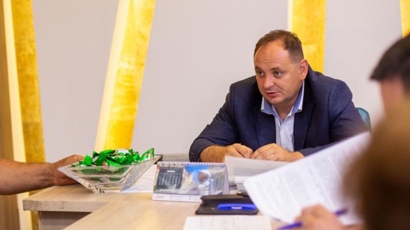 На зустрічі мера Івано-Франківська з мешканцями виникла конфліктна ситуація, в результаті якої одна особа висловилася нецензурно.