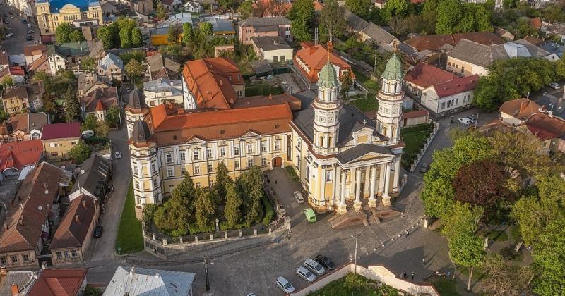 У Закарпатті спостерігається помітне зростання інтересу до нових квартир у новобудовах — Delo.ua