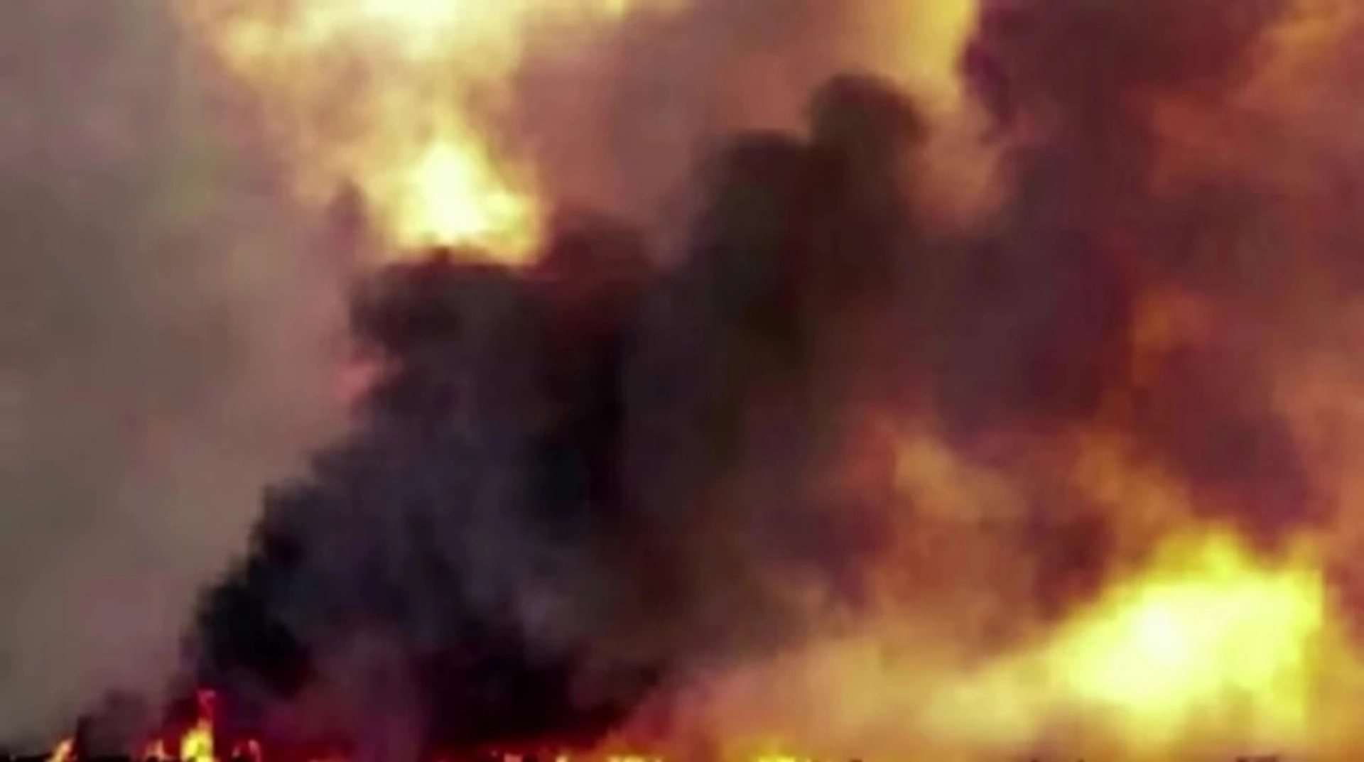 Вибухи були чутні на Франківщині, повідомляють ЗМІ.