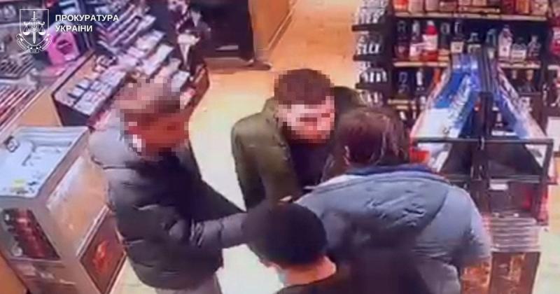 Правоохоронці ідентифікували зловмисників, які напали на учасників ансамблю 