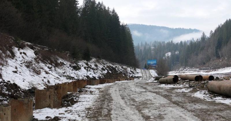 На Івано-Франківщині триває масштабний ремонт автошляху, що сполучає цей регіон із Закарпаттям (ФОТО) -- Delo.ua