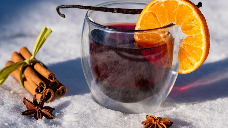 В найближчі дні в Україні очікується зниження морозів, а також снігопади. На півдні країни можливі відлиги та дощі.